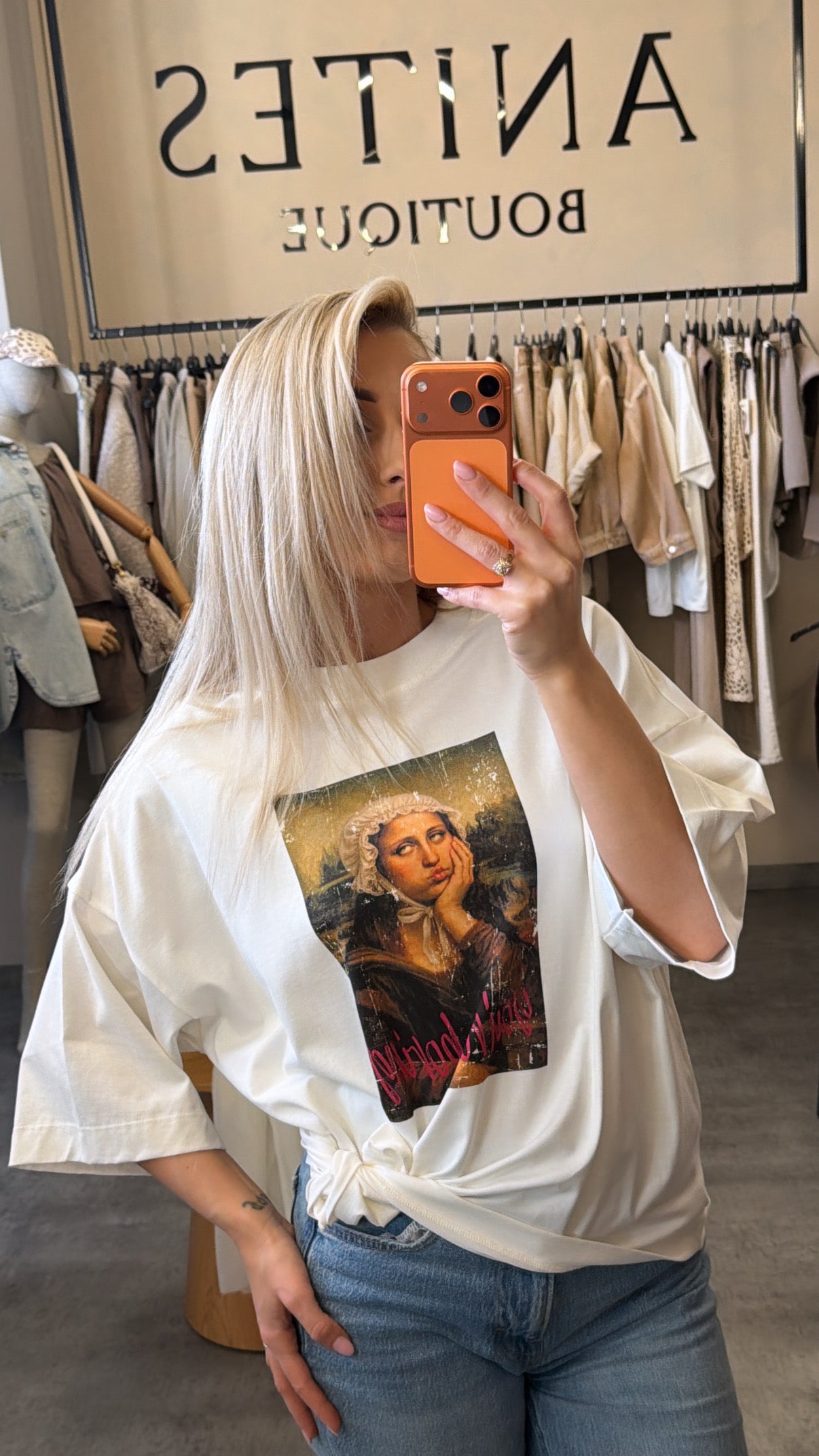 T-SHIRT