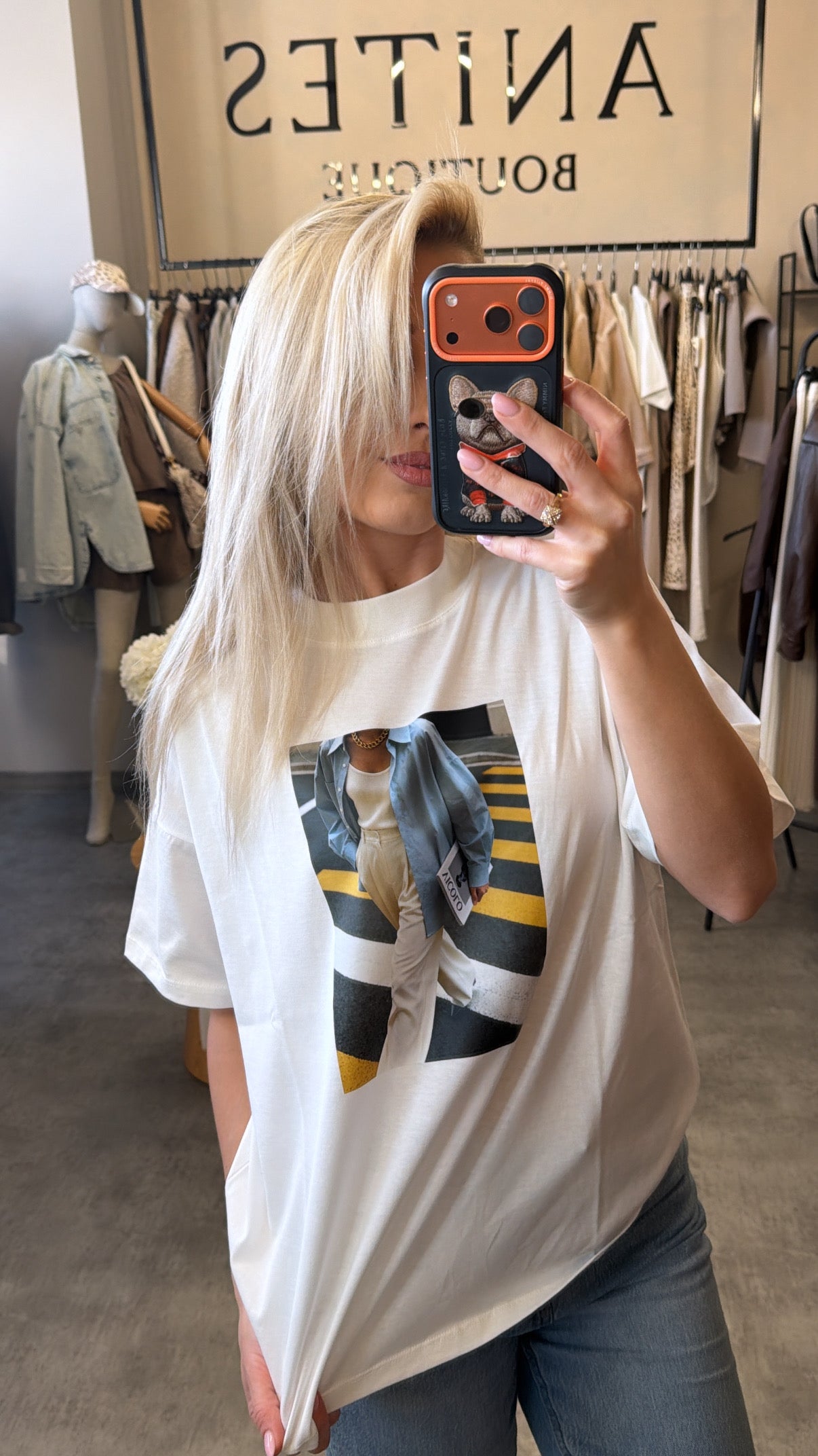 T-SHIRT