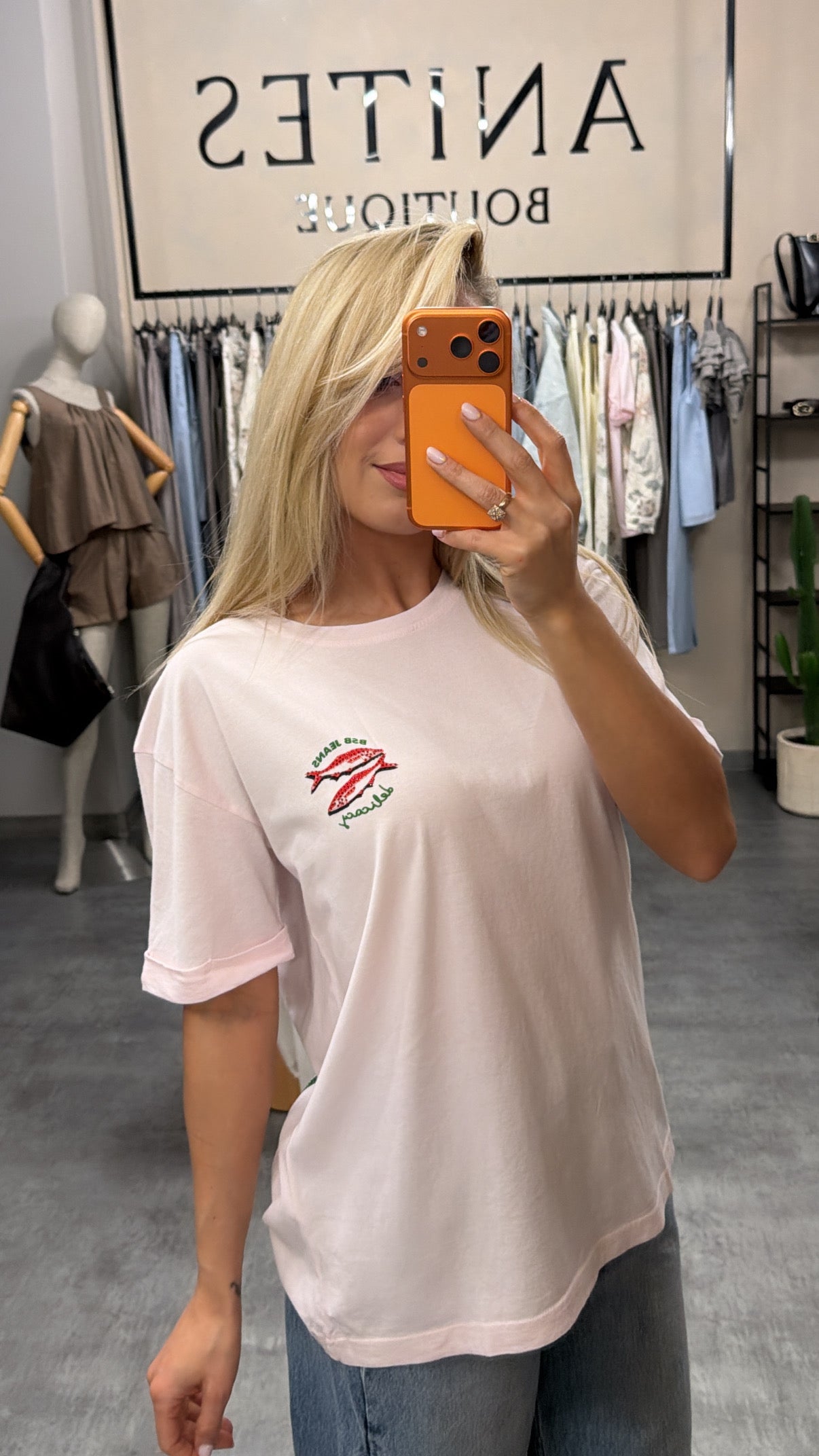 T-SHIRT
