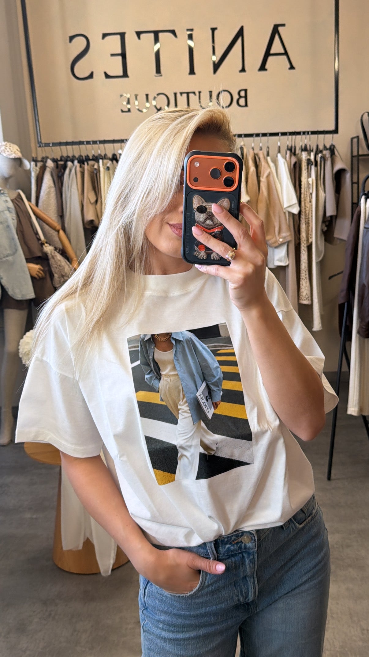 T-SHIRT