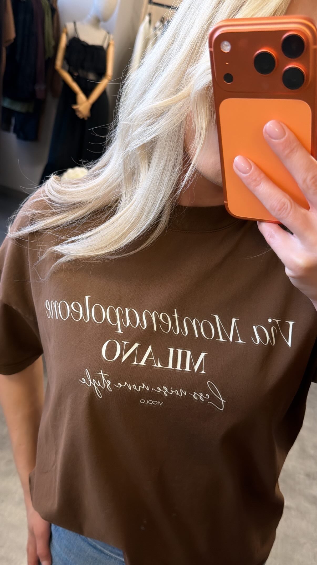 T-SHIRT