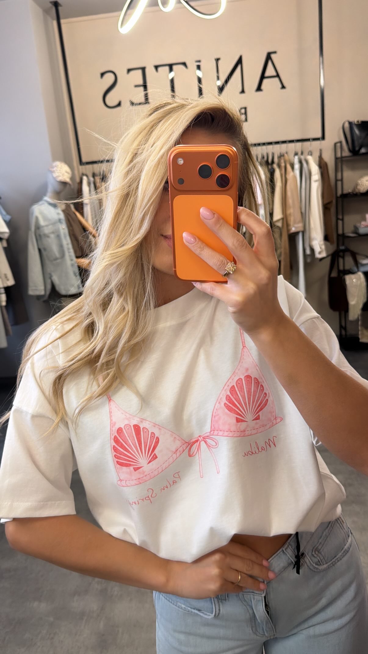 T-SHIRT